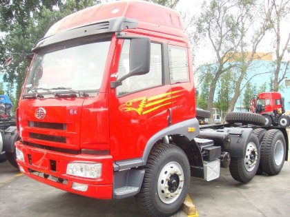 FAW J5M 6*2 220HP RHD Tractor Truck 