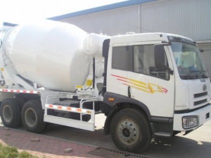 FAW J5M 6x4 8cbm Concrete Mixer Truck for Sale