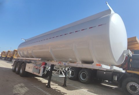 Hot Selling Tri Axles 45000L Fuel Tank Semi Trailer for Sale